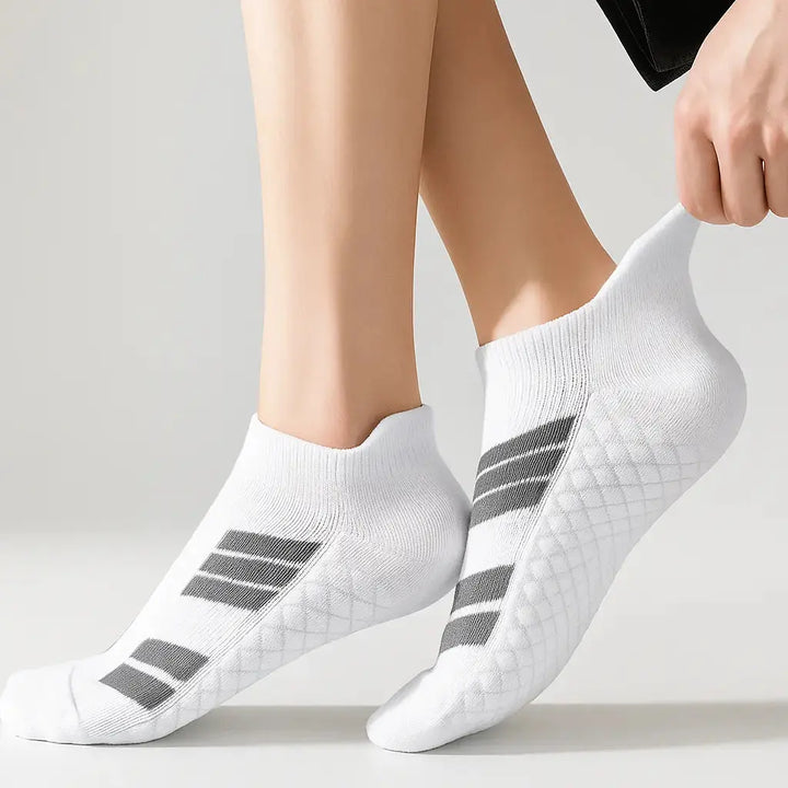 Heel-friendly Sports Socks – With Arch Support &amp; Friction PRedection